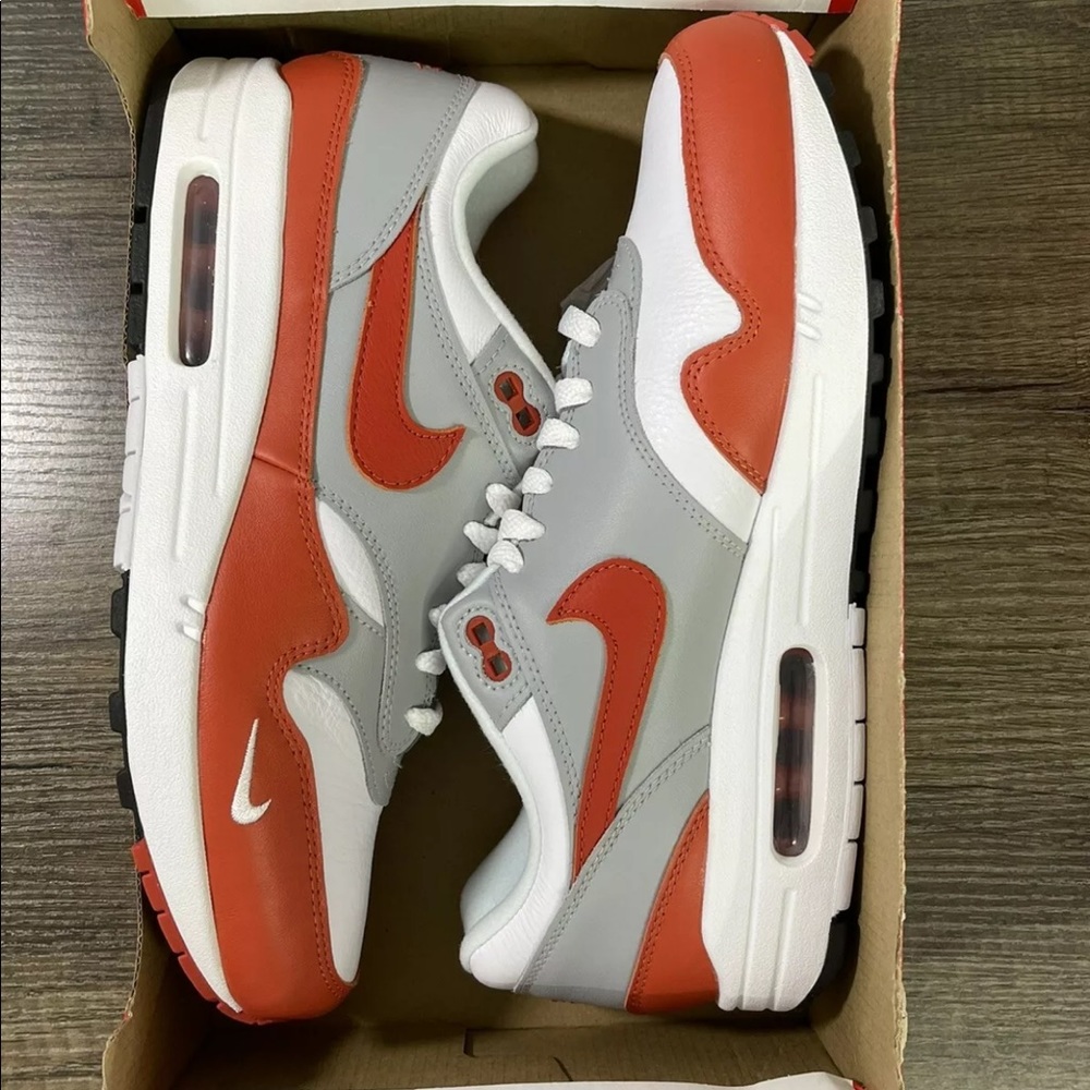NWT Mens Nike Air Max 1 LV8 Martian Sunrise Shoes Brand New Never Worn - Picture 1 of 10